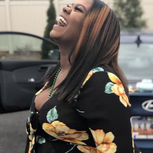 Meet your Posher, Dominique